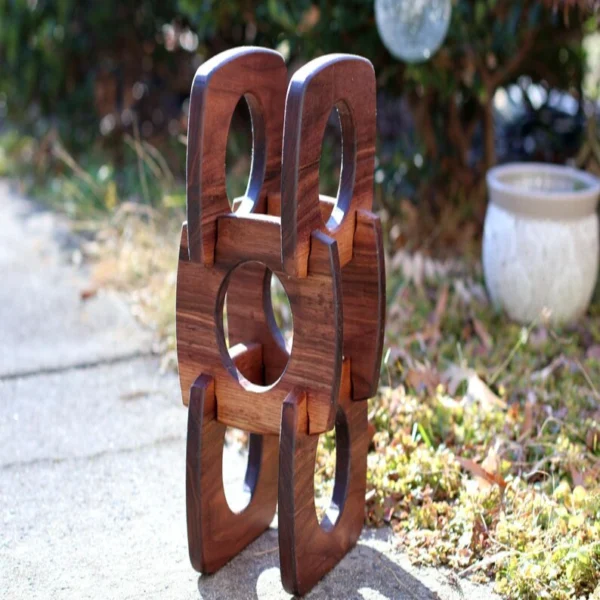 The Artisan Modular Vine-Stack – Customizable Solid Wood Wine Gallery